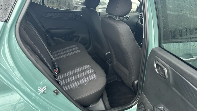 Hyundai i10 1.2 [79] Premium 5dr Auto [Nav] Petrol Hatchback